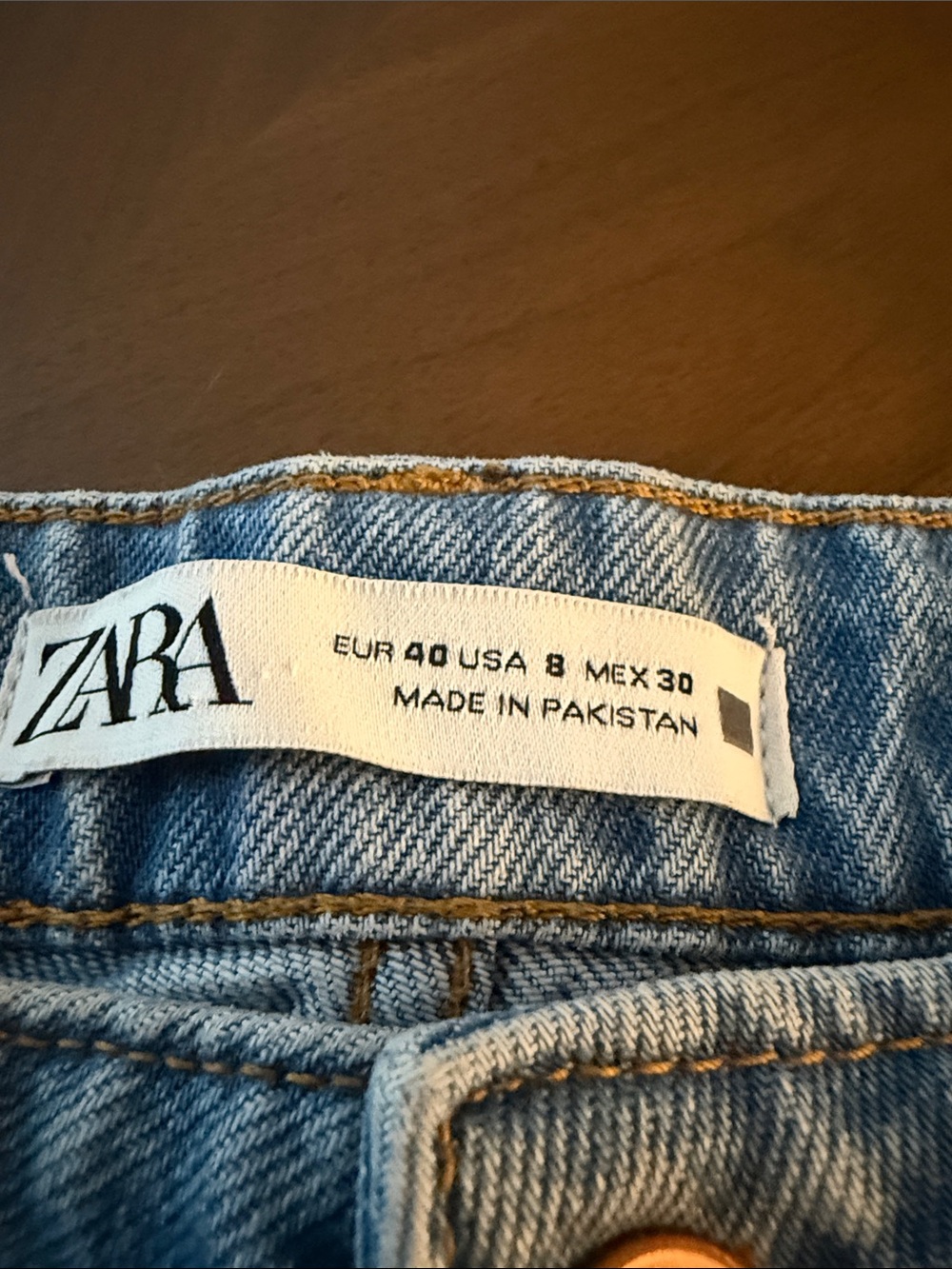 Zara Classic Light Blue Denim Jeans - Picture 2 of 3